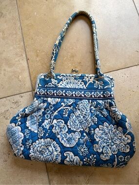 Vera Bradley Blue & White Quilted Frame-Top Shoulder Bag